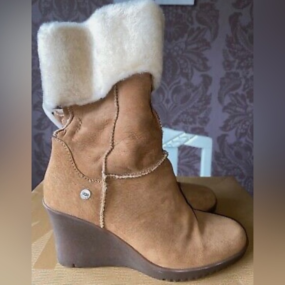 UGG WEDGES!! - Picture 1 of 6